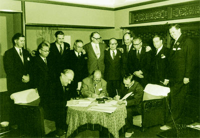 与ICI公司签订技术合同