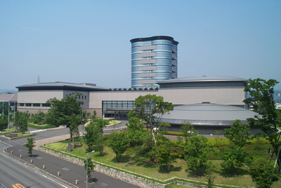 与三岛工厂相邻的东丽综合研修中心
