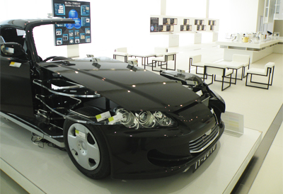 成立初期的 A&A 中心。